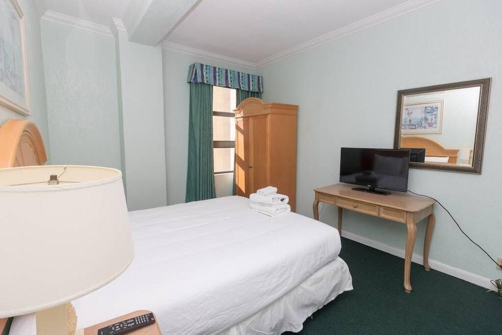 603 Studio Hollywood Beach