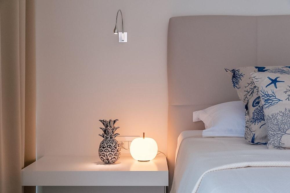 Beachfront Villa Seven Sins with Pool