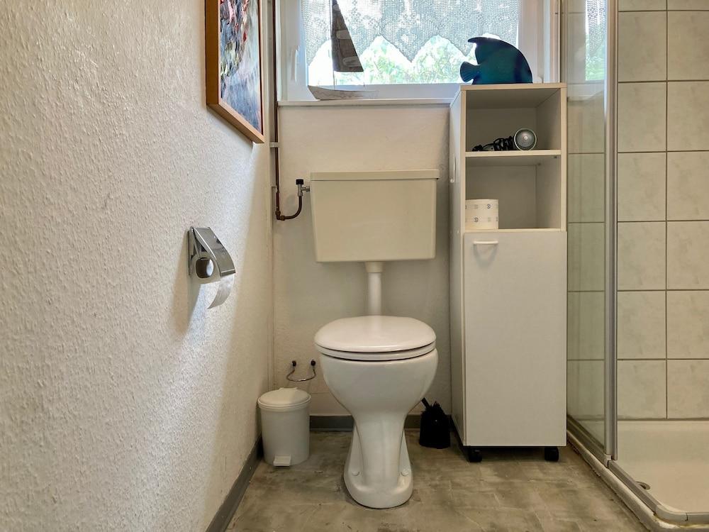 Beautiful Quiet 2 Persons Caravan on the Lauwersmeer