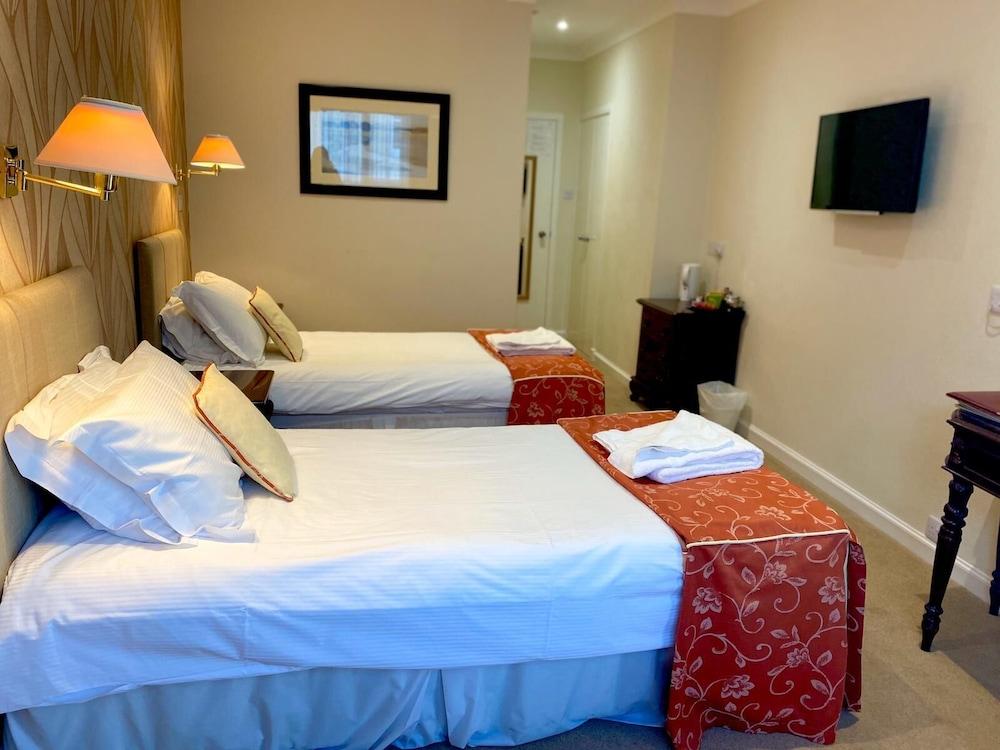 The Kings Arms Hotel