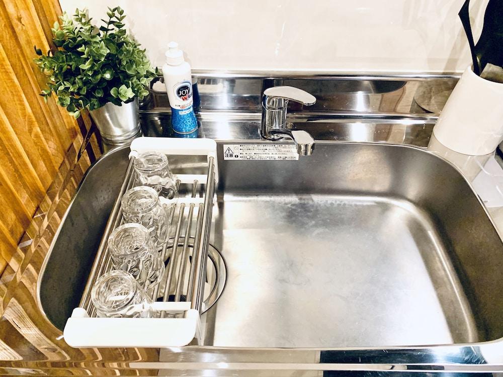 Hanazonominami Apartment 201