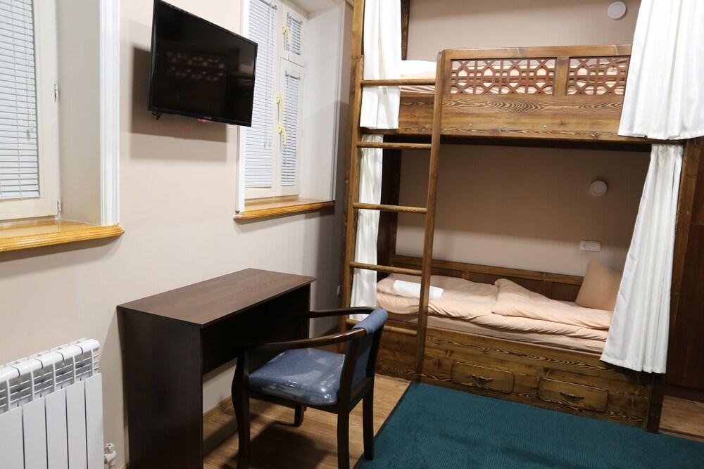 Gallery Hotel — Hostel