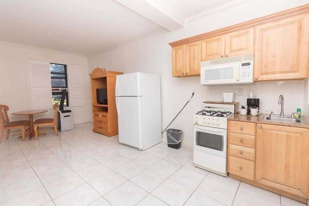 218 Studio Apt Hollywood Beach