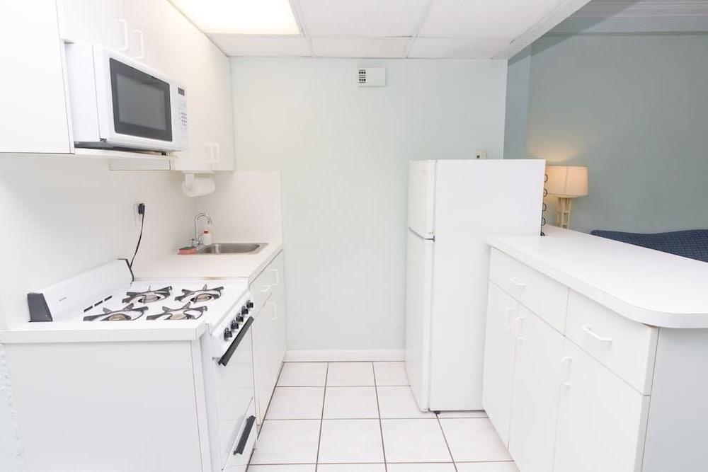 636 Ocean View Hollywood Beach