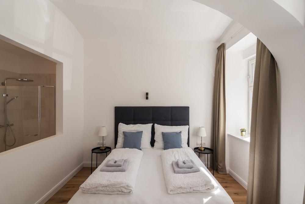 Sankt Elisabeth Superior Apartments