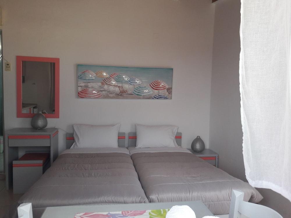 Agii Apostoli Studios