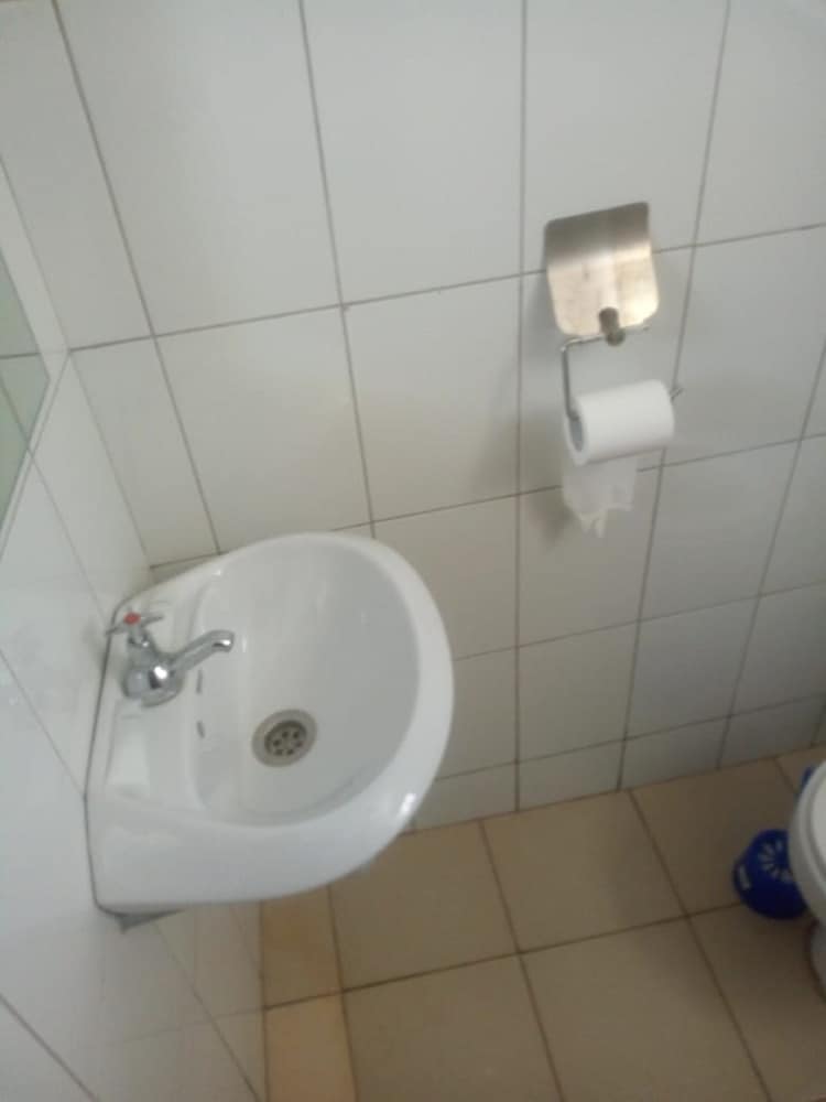 Freetown Bar And Restaurant