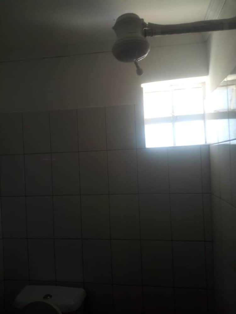 Freetown Bar And Restaurant