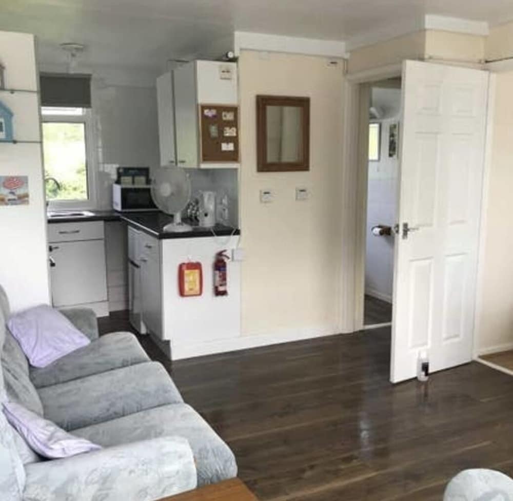 2 Bedroom Chalet Near the Beach