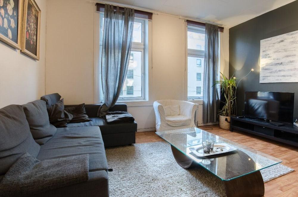 StayPlus Comfy 1BR Apt - Hip Area