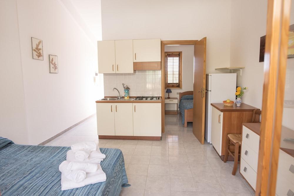 Studio 200 Meters From the Sea, Wifi, Self Catering