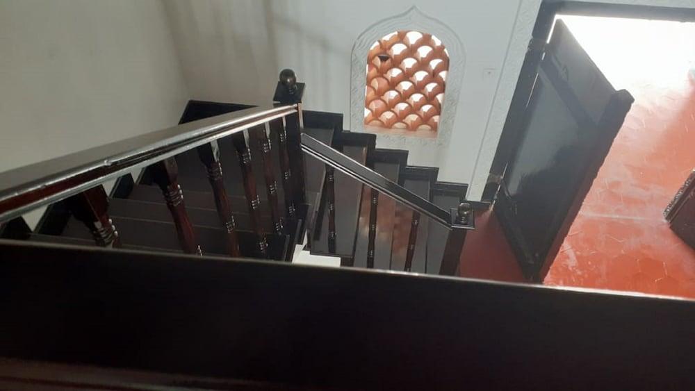 5 Bedroom Mansion Nyali