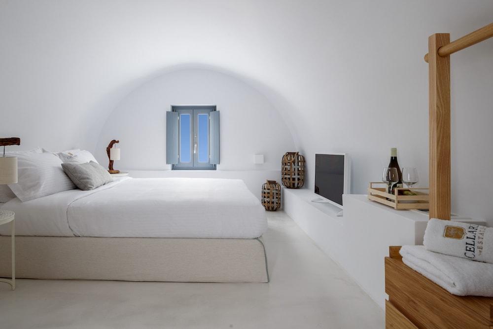 Phaos at Cellaria Estate