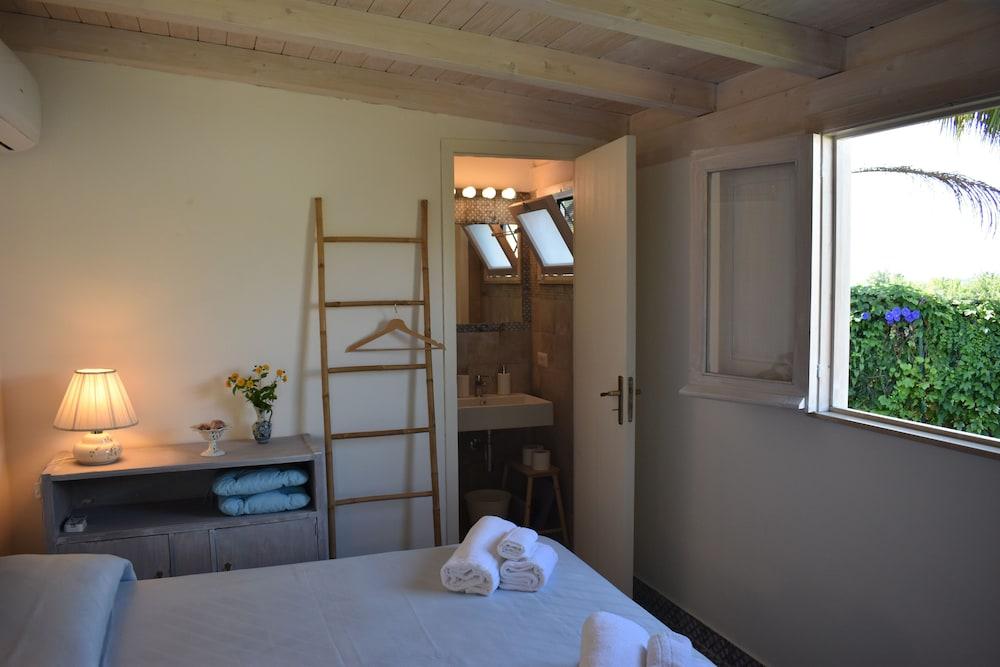 Stunning Villa With Private Pool Chlorine-free and Jacuzzi