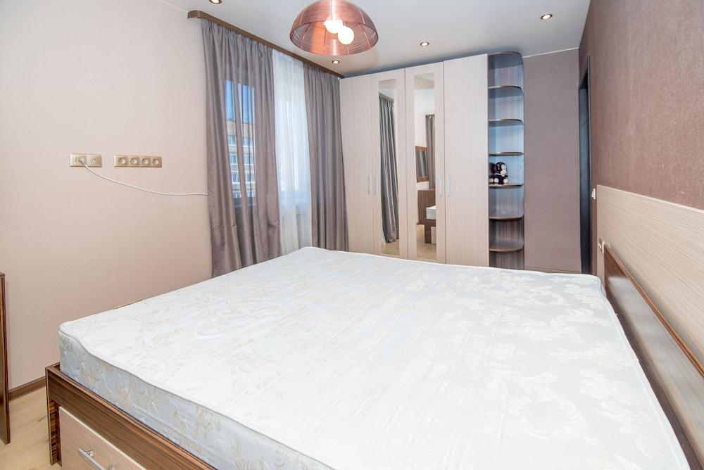 Apartment on Dneprovskaya St. 26