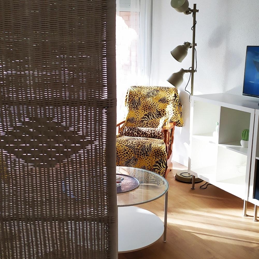 Amazing Apartment Infront the Beach