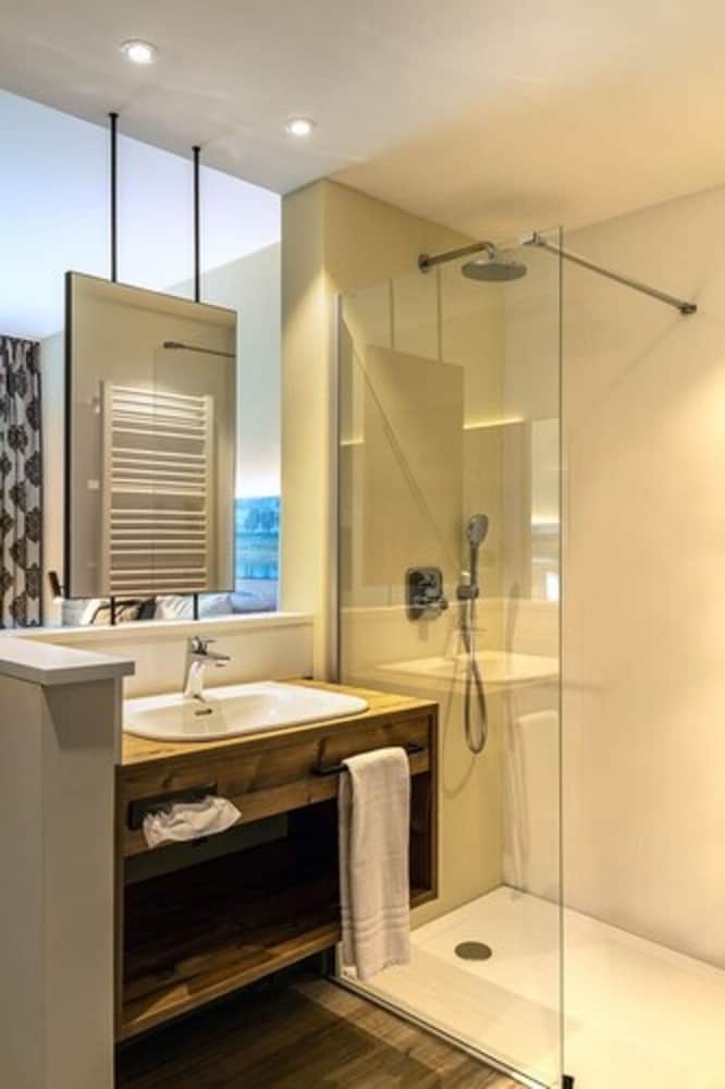 Grohnder Fährhaus GmbH Hotel