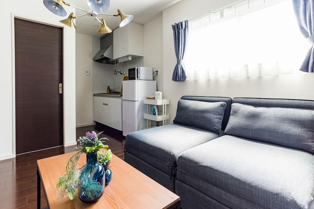 L-style Hanazonocho Apartment B