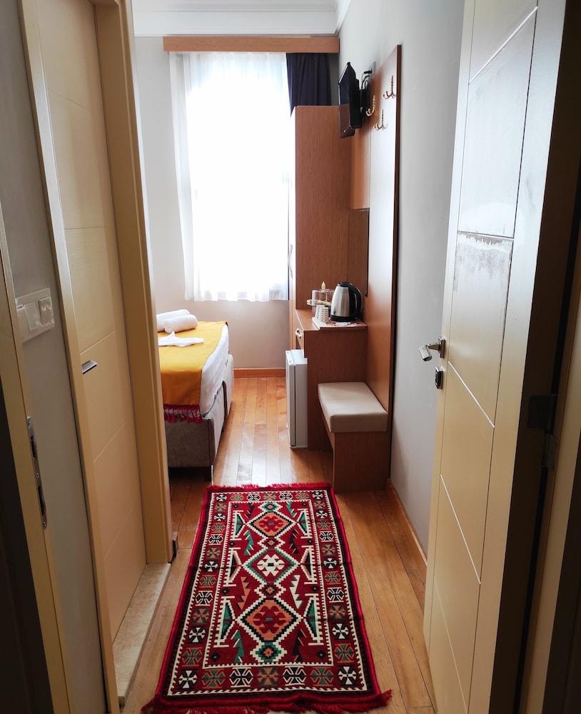 Lebon Hotel Old City