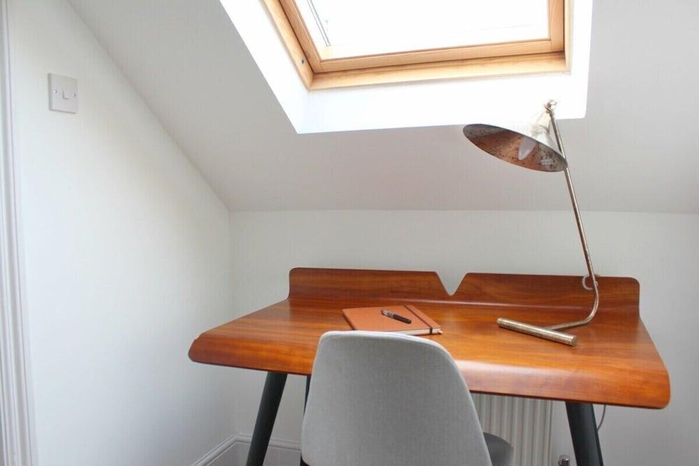 Central Bath House Group Accommodation