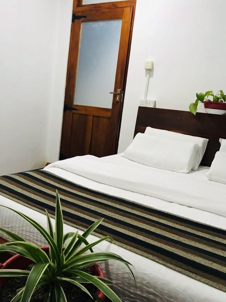 Ella Village View Homestay