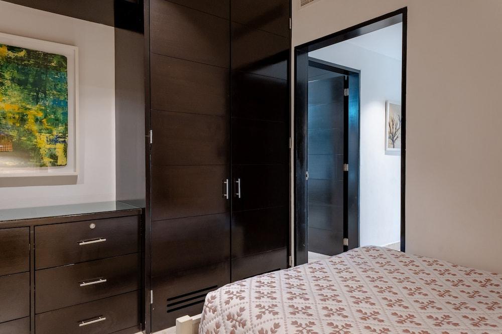 Elements 215 2 Bedroom Condo by RedAwning