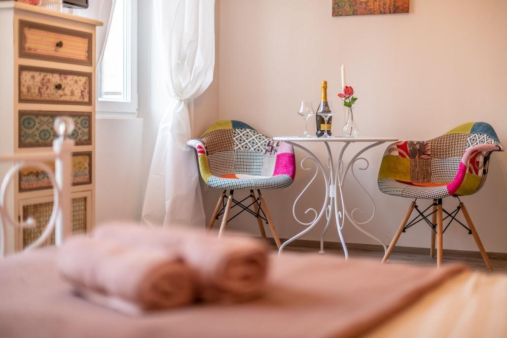 Old City Studios 2 - Adults only