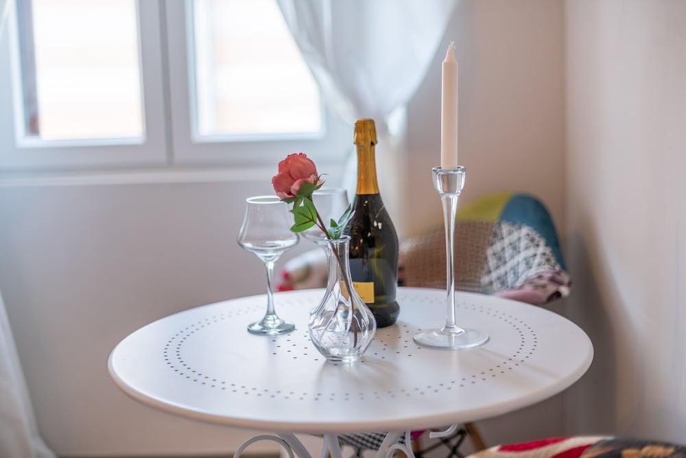 Old City Studios 2 - Adults only