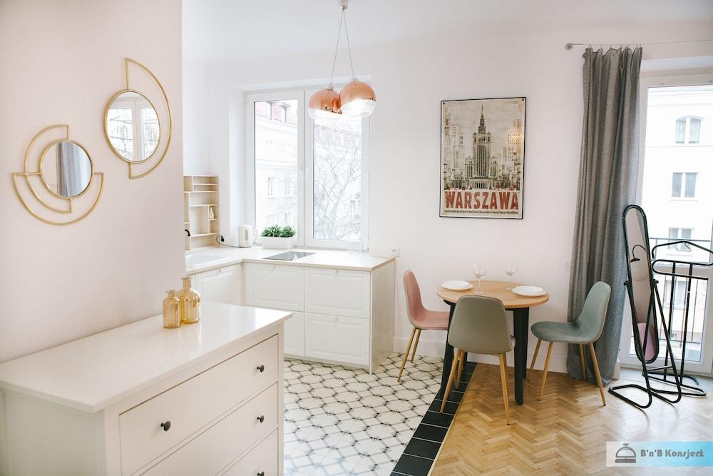 Warsaw Concierge Royal Baths Studio