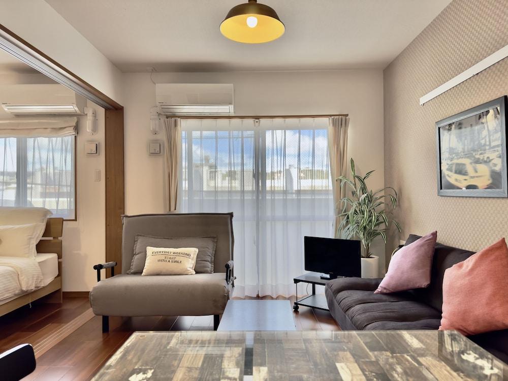 Luana Lea Karate Kaikan Mae