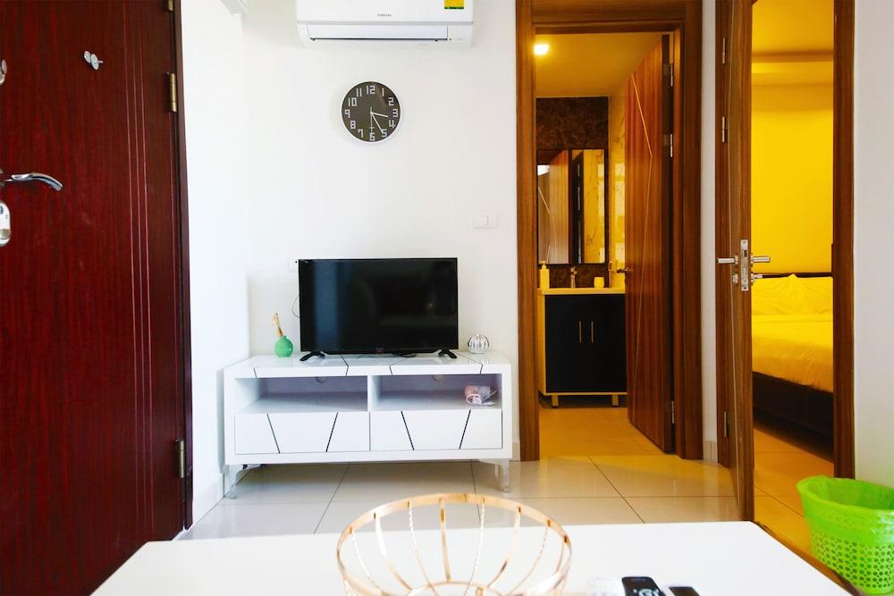 Arcadia Waters Condo Resort Pattaya