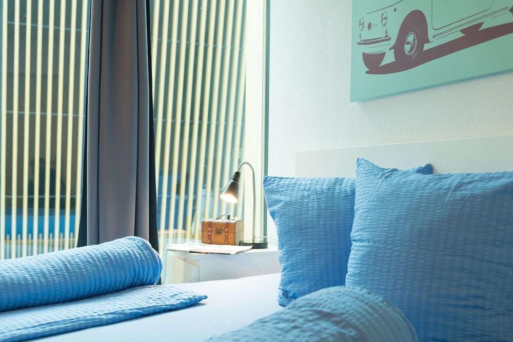 LU Bourbaki I - Allmend Hitrental Apartment