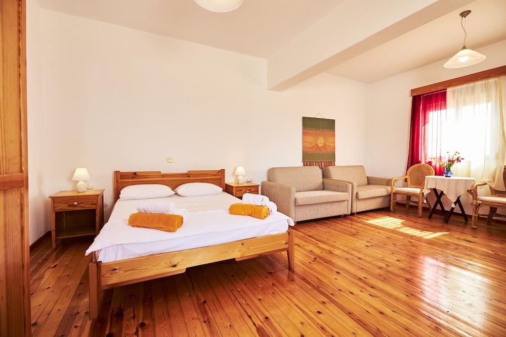 Nerida Beachfront Villas