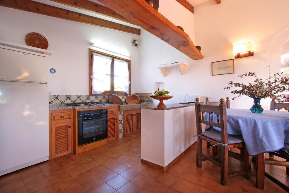 Villa - 2 Bedrooms with Pool and WiFi - 103214