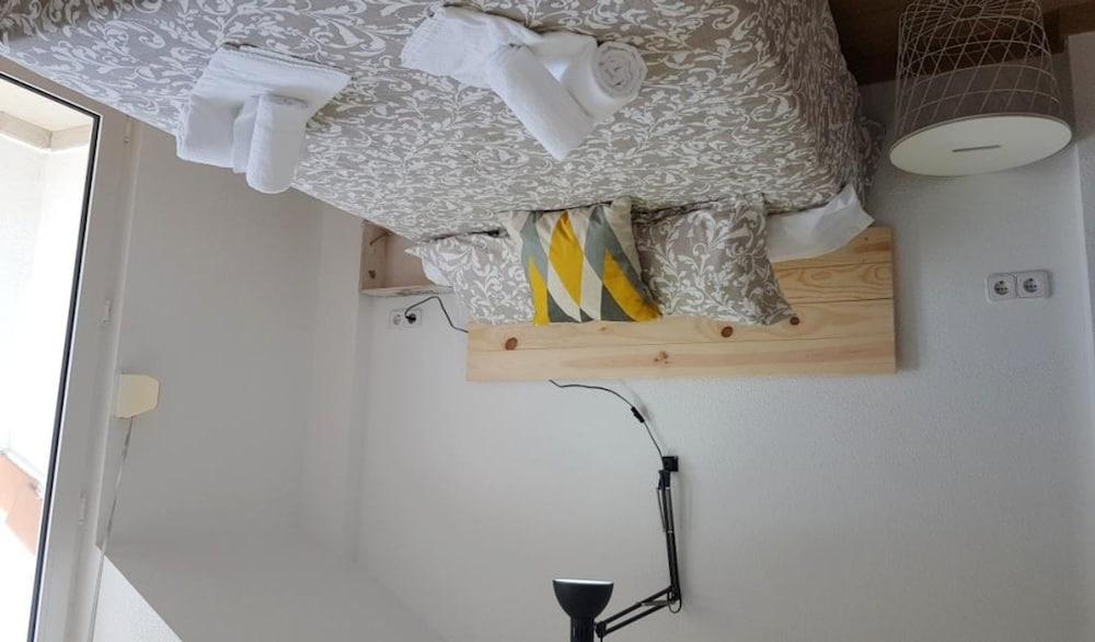 Apartment - 2 Bedrooms with Pool - 107808