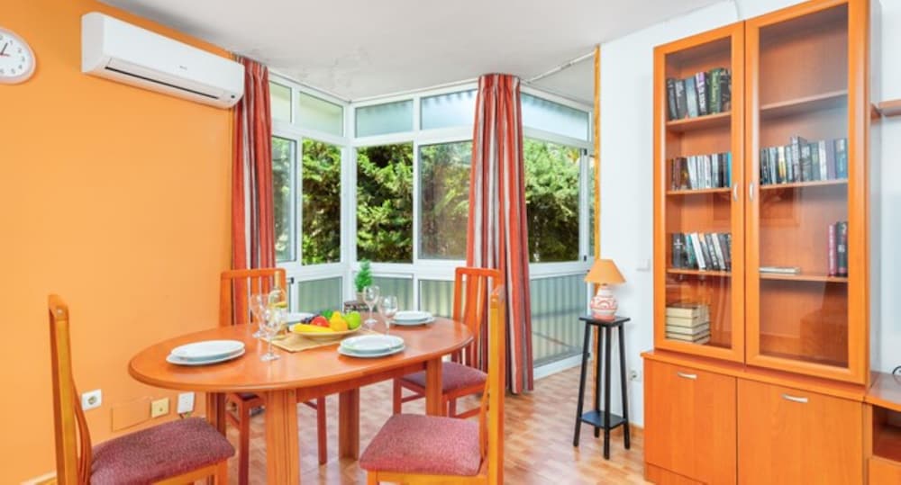 Apartment - 2 Bedrooms with WiFi - 107887