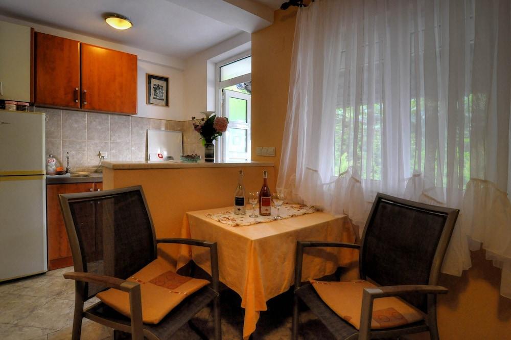 Apartments Banicevic