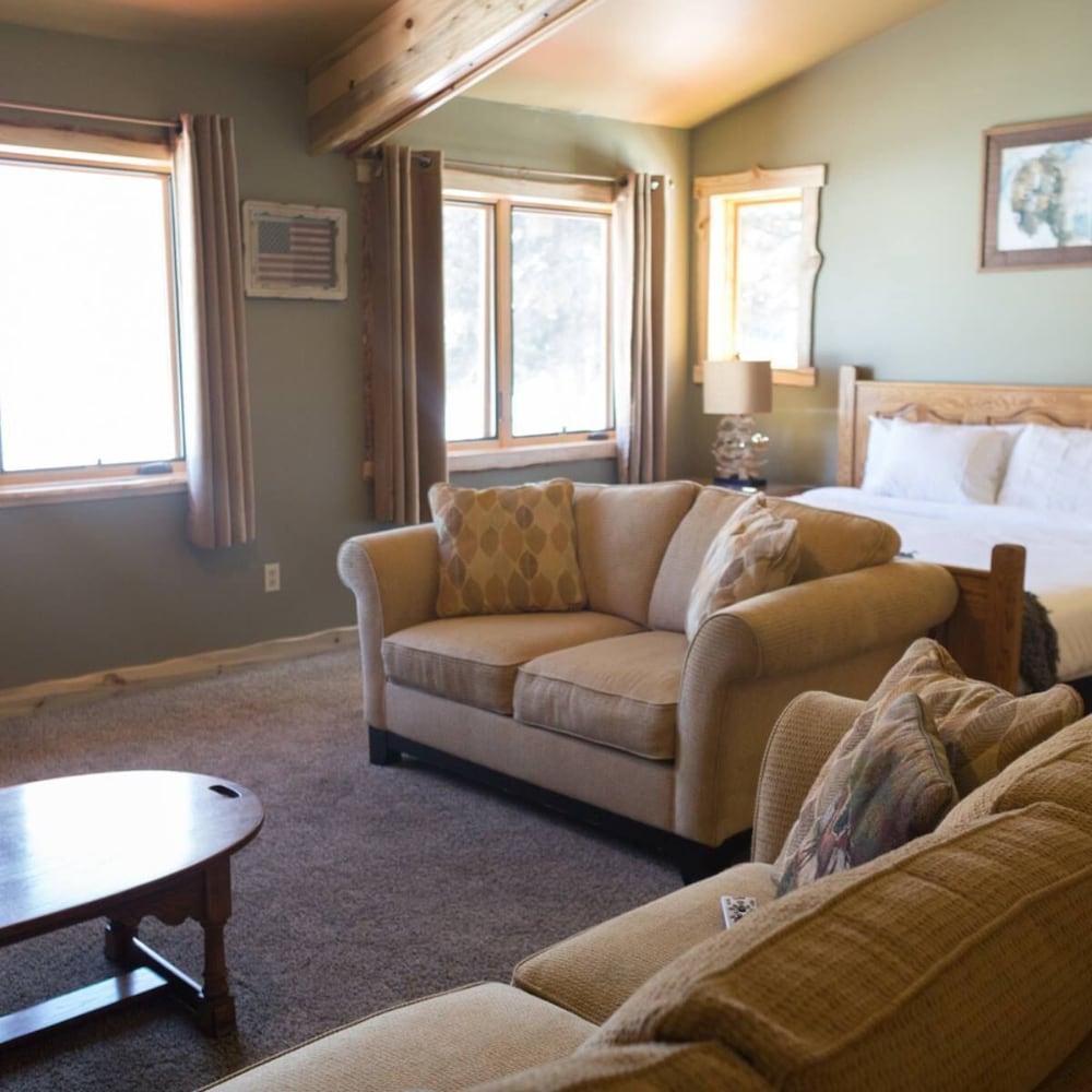 Arrowhead Mountain Lodge