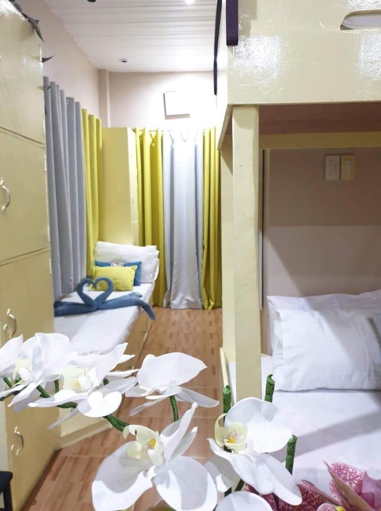 Palompon Traveler's Lodge