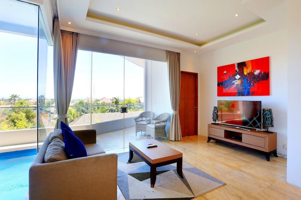 Canggu Rooftop Villas