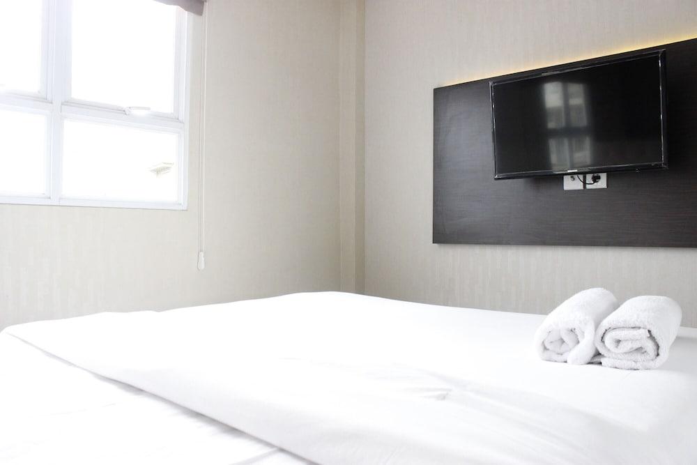 Elegant 2BR Gateway Pasteur Apartment near Exit Toll Pasteur