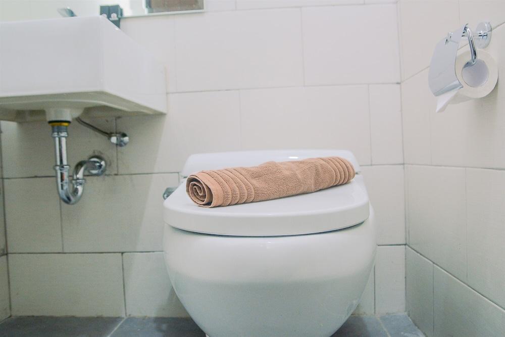 Highest Value Studio Apartment at Lexington Residence