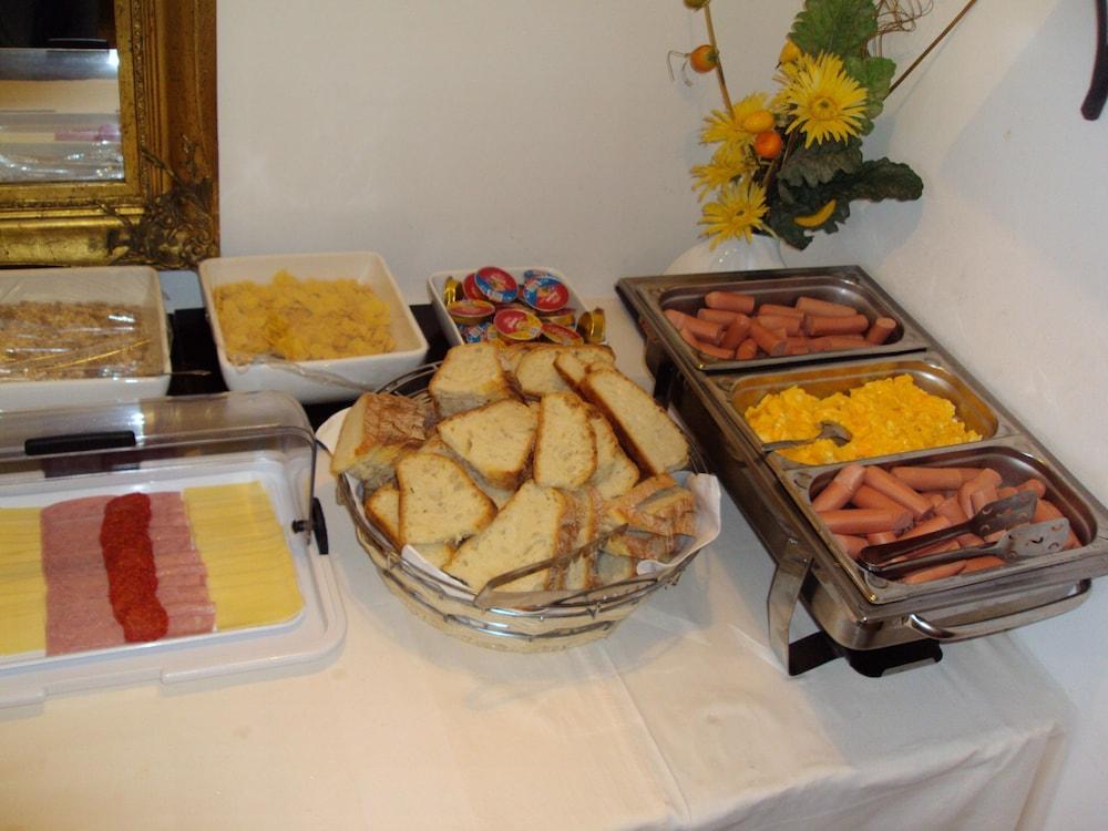 Apartment and Rooms Pansion Duba