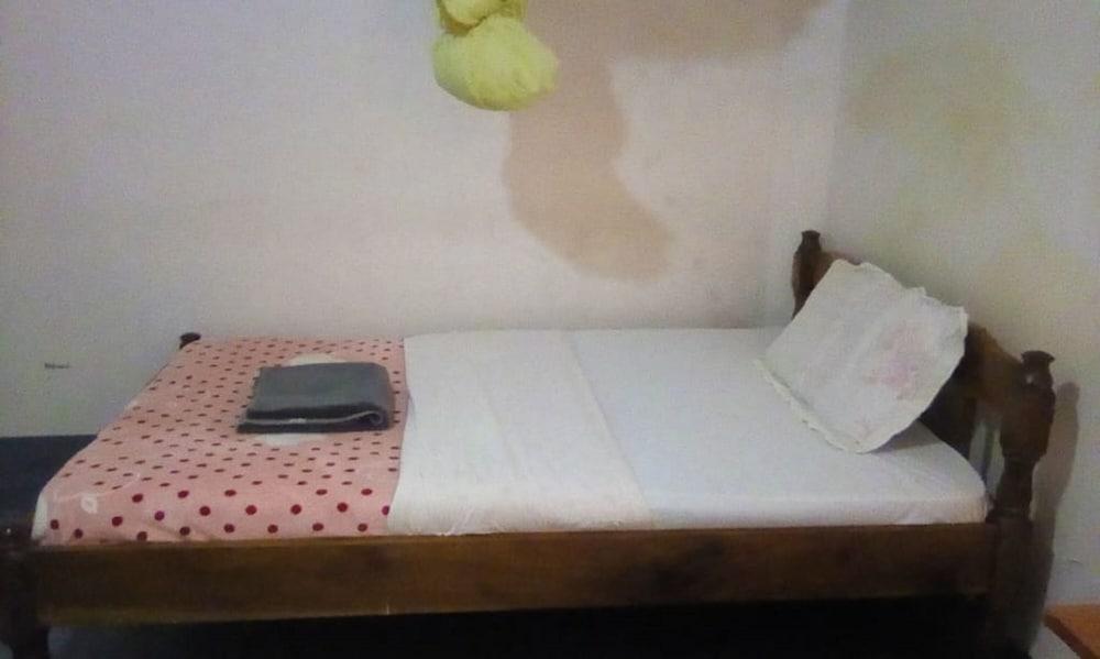 Evening Dew Guest Palour