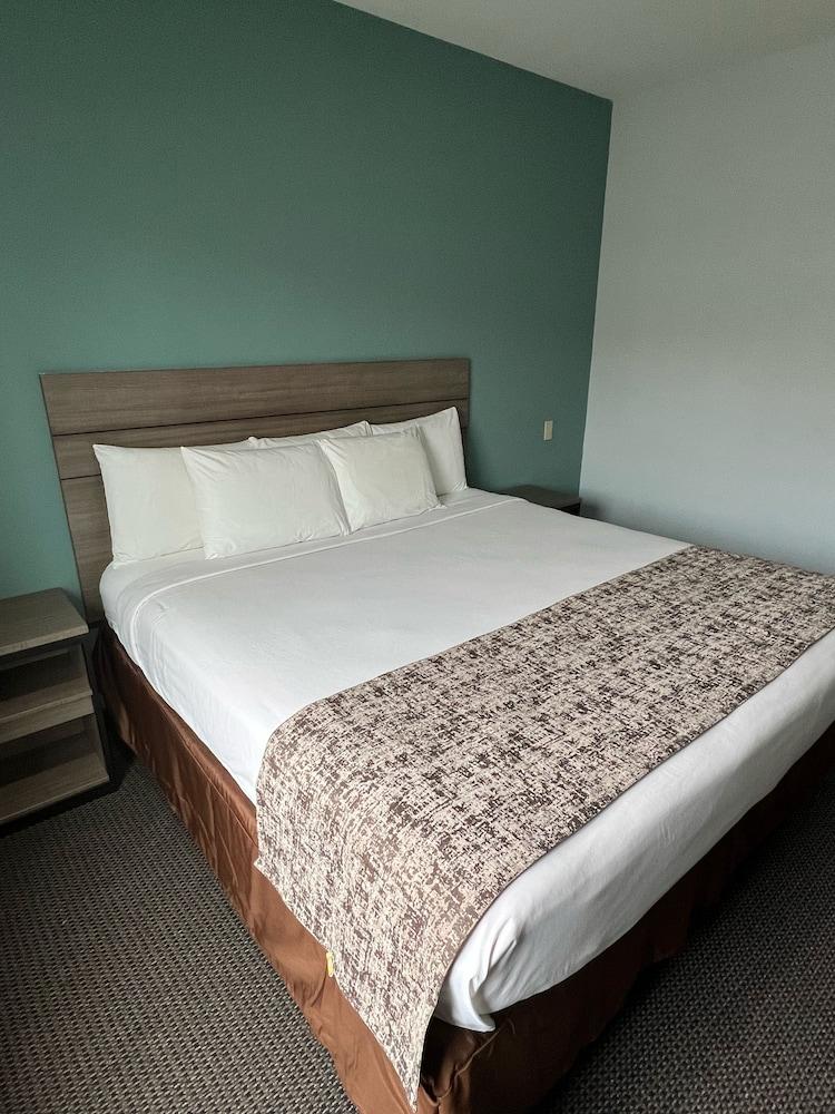 Americas Best Value Inn Sulphur