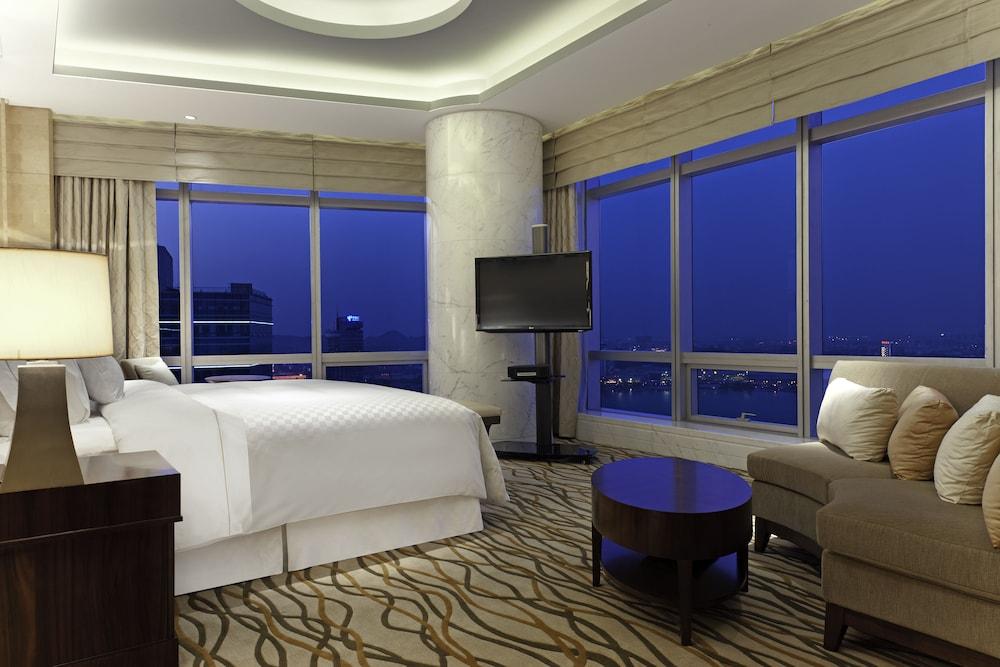 The Westin Nanjing Xuanwu Lake