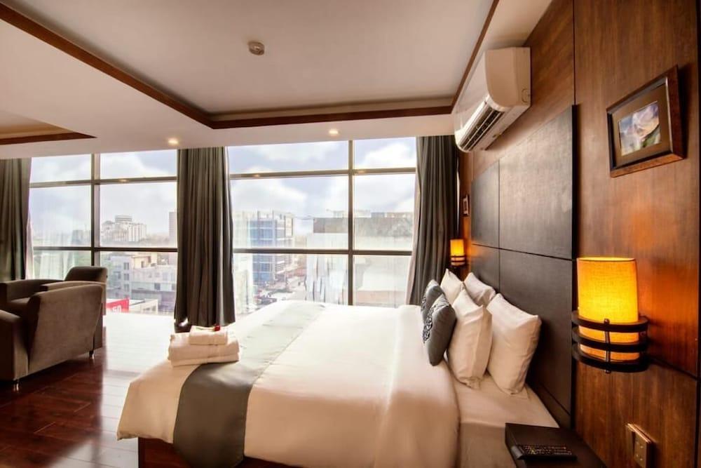 Hotel One Gulberg Lahore