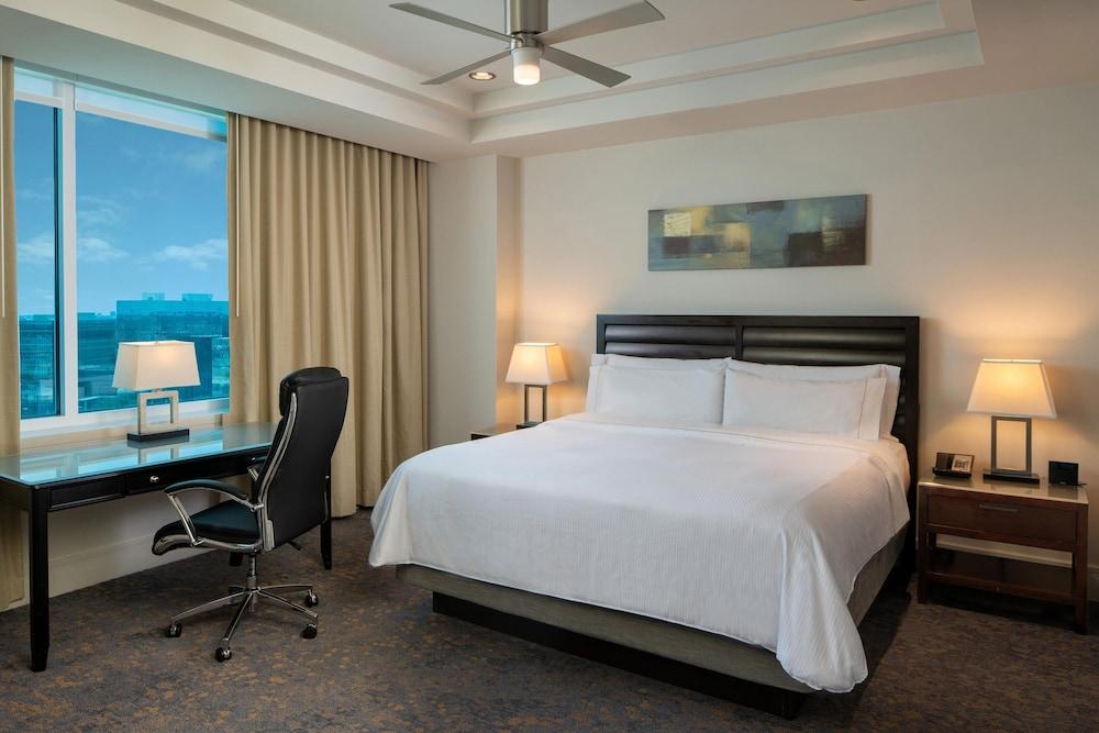 The Westin Houston, Memorial City