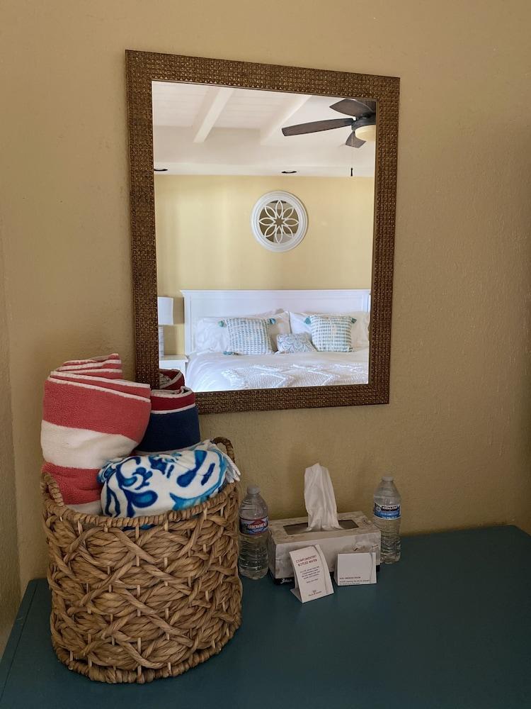 Quinta Pacifica Beachfront Villas