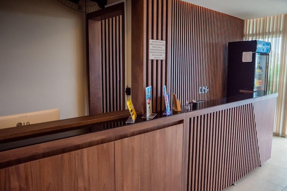 Apart Hotel Serantes